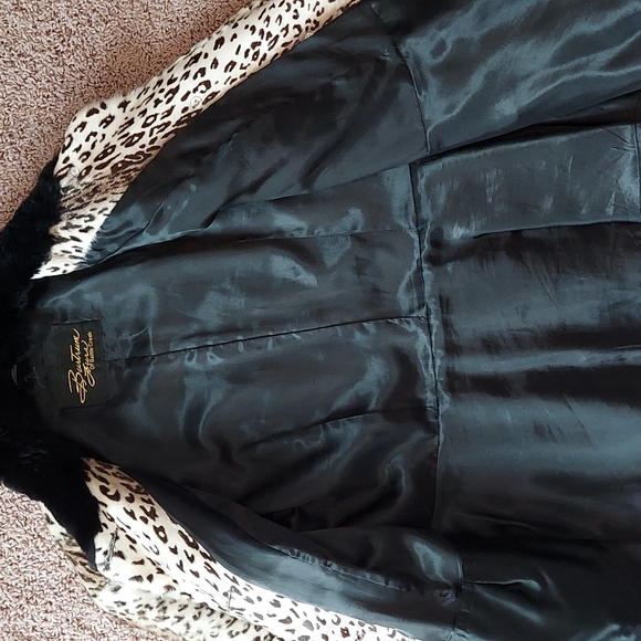 Fur jacket - Picture 2 of 4